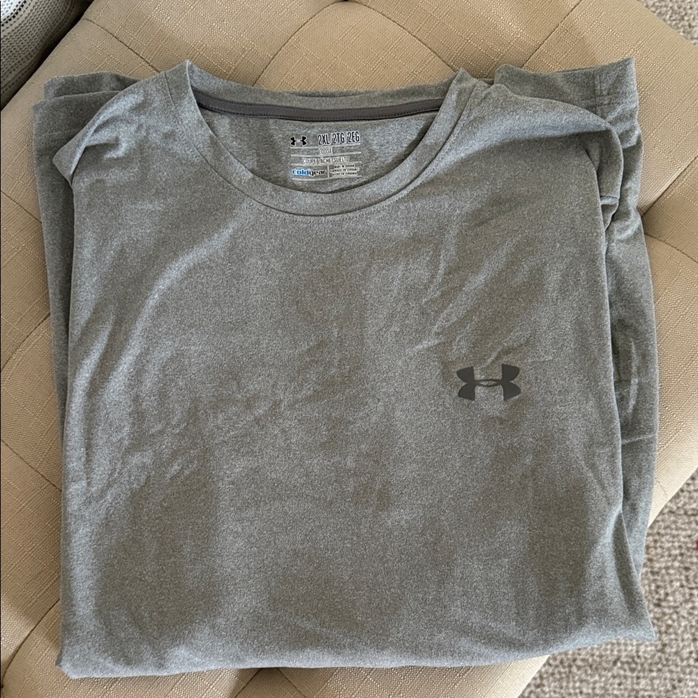 Under Armour Men's Long Sleeve Tee in Heather Gray